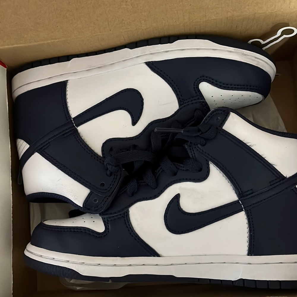 Navy and white Nike Dunk High Preschool
